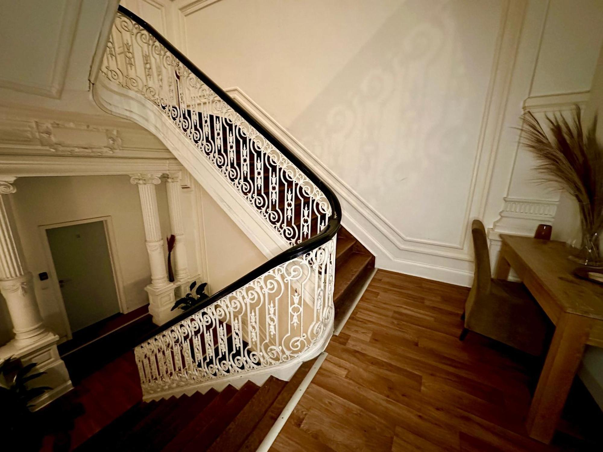 Luxury Suites Castel By Rikas Hotels Antwerpia Zewnętrze zdjęcie