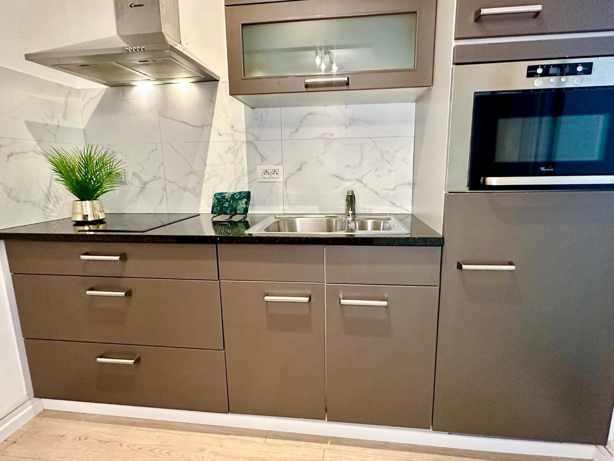 Luxury Suites Castel By Rikas Hotels Antwerpia Zewnętrze zdjęcie