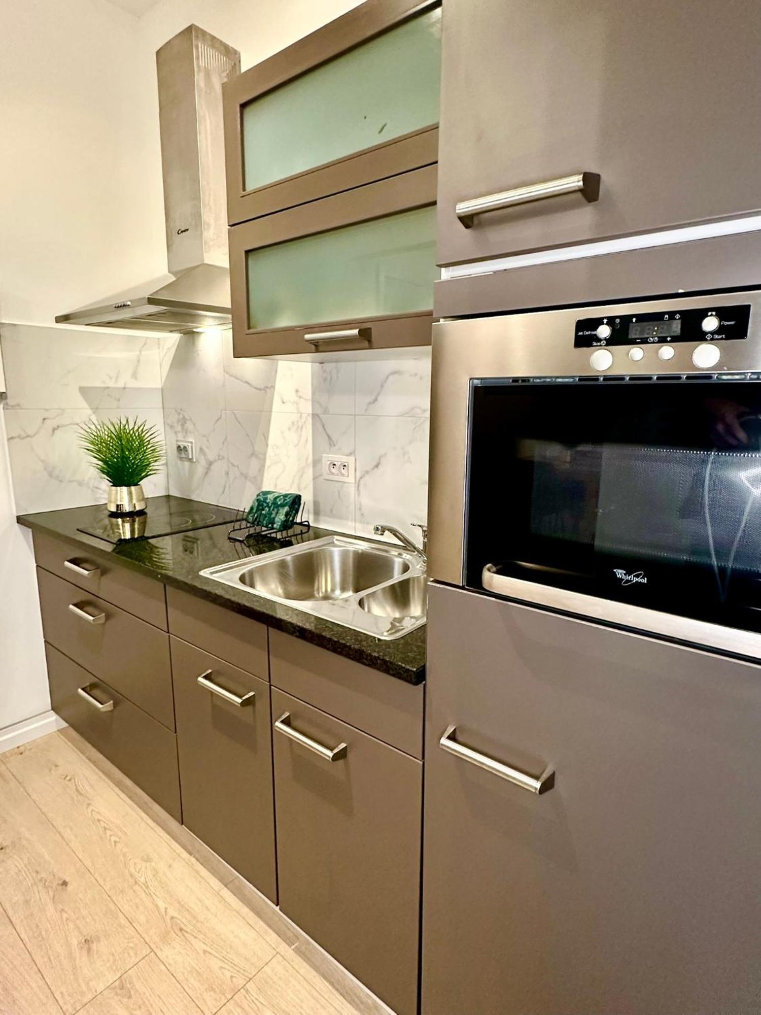 Luxury Suites Castel By Rikas Hotels Antwerpia Zewnętrze zdjęcie